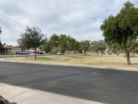 607 E Palomino Dr, Gilbert, AZ 85296 photo 26