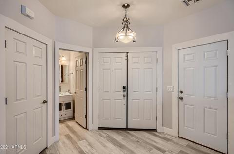 1329 E Frances Ln, Gilbert, AZ 85295 photo 4