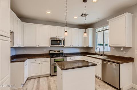 1329 E Frances Ln, Gilbert, AZ 85295 photo 9