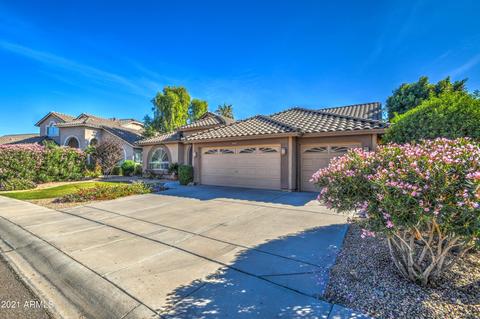 2227 E Cortez Dr, Gilbert, AZ 85234 photo 1