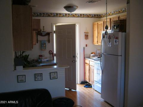 551 S Main Dr, Apache Junction, AZ 85120 photo 11