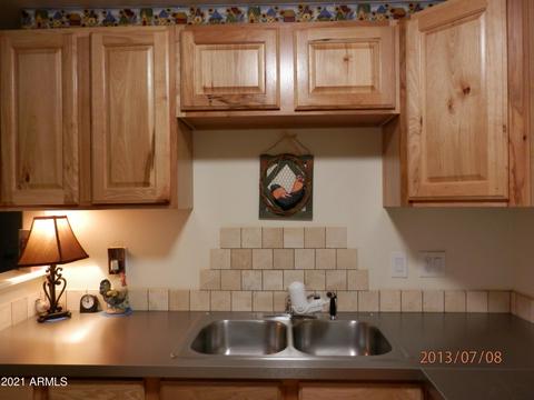 551 S Main Dr, Apache Junction, AZ 85120 photo 3