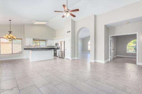 4209 E Thistle Landing Dr, Phoenix, AZ 85044 photo 9