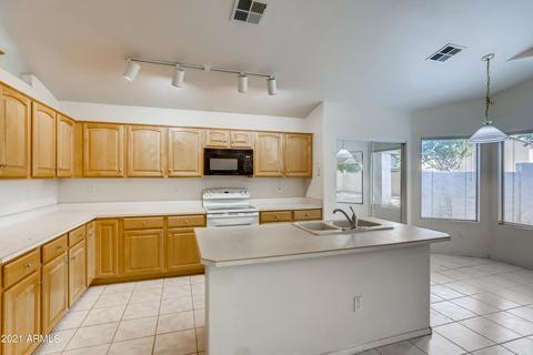 531 W Desert Ave, Gilbert, AZ 85233 photo 10