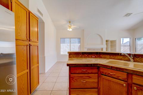 4635 E Michelle Dr, Phoenix, AZ 85032 photo 11