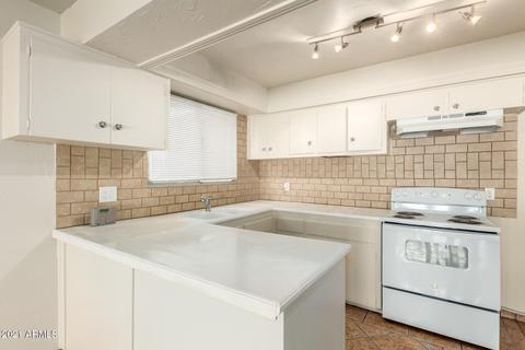 8018 W Avalon Dr, Phoenix, AZ 85033 photo 18