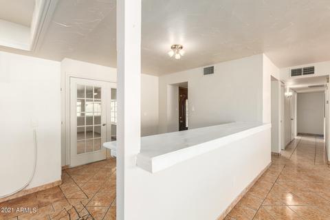 8018 W Avalon Dr, Phoenix, AZ 85033 photo 17