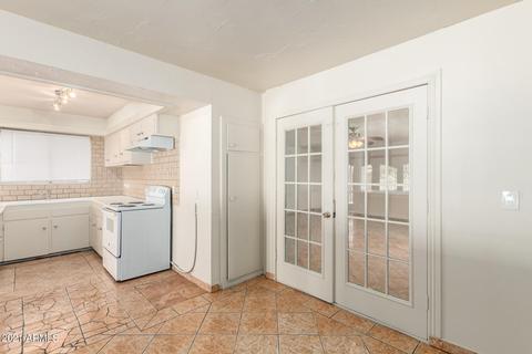 8018 W Avalon Dr, Phoenix, AZ 85033 photo 23