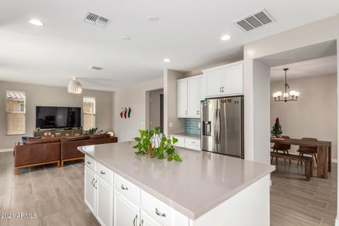 9757 E Radioactive Dr, Mesa, AZ 85212 photo 7