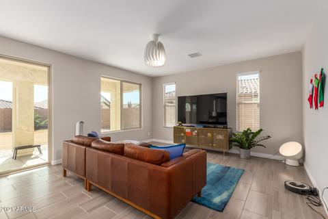 9757 E Radioactive Dr, Mesa, AZ 85212 photo 3