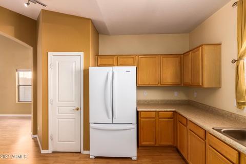 2733 E Gary Way, Phoenix, AZ 85042 photo 4