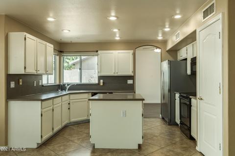 2914 E South Fork Dr, Phoenix, AZ 85048 photo 12