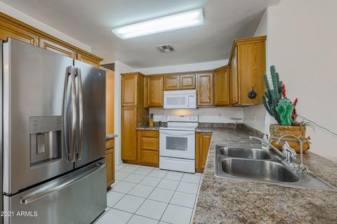 8746 E Capri Ave, Mesa, AZ 85208 photo 5