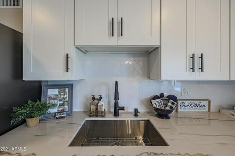 4841 N 79th Dr, Phoenix, AZ 85033 photo 8