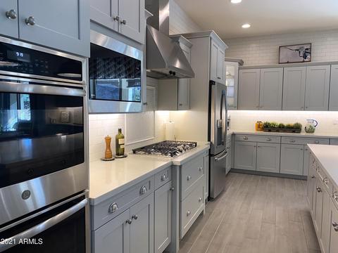 3023 E Desert Ln, Phoenix, AZ 85042 photo 9