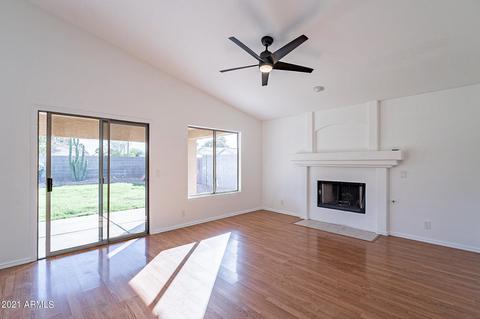 2243 E Amber Ln, Gilbert, AZ 85296 photo 7