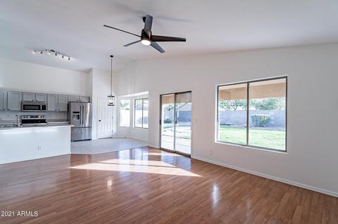 2243 E Amber Ln, Gilbert, AZ 85296 photo 4