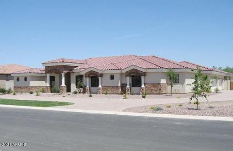 4654 E Meadowview Dr, Gilbert, AZ 85298 photo 1