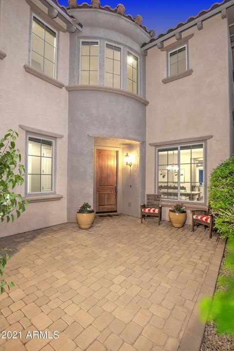 3609 E Cat Balue Dr, Phoenix, AZ 85050 photo 2