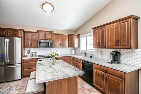 2722 E Mallory St, Mesa, AZ 85213 photo 5