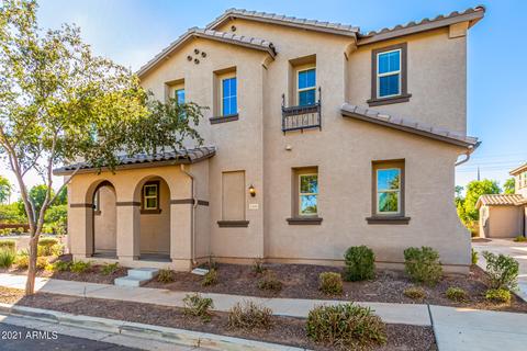 1030 S Olympic Dr, Gilbert, AZ 85296 photo 3