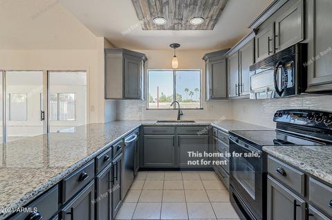 1546 E Divot Dr, Tempe, AZ 85283 photo 4