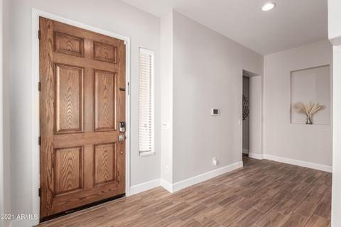 3834 E Patrick Ln, Phoenix, AZ 85050 photo 6