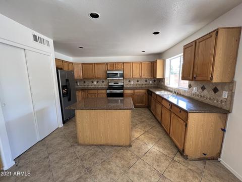 3237 E Rosemonte Dr, Phoenix, AZ 85050 photo 3