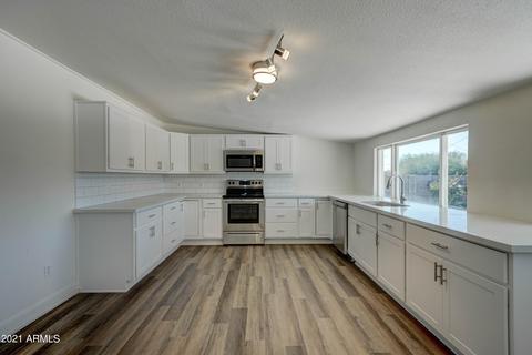 1130 S Lawson Dr, Apache Junction, AZ 85120 photo 6