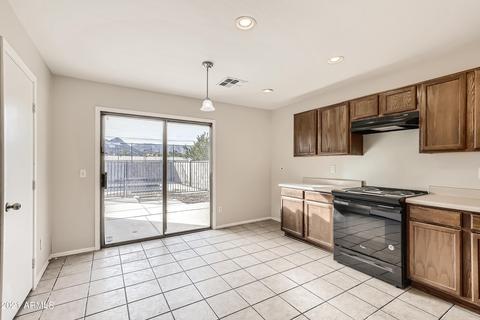 113 E Milada Dr, Phoenix, AZ 85042 photo 9