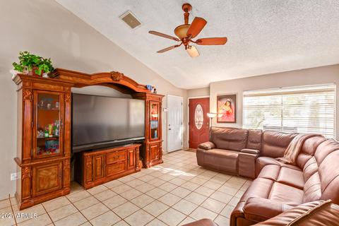 4530 N 75th Ln, Phoenix, AZ 85033 photo 9