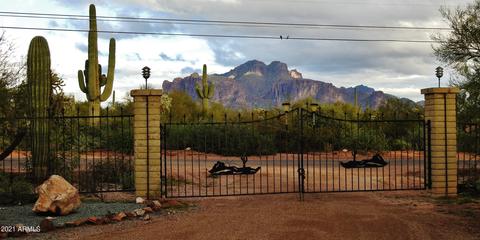 4620 N Winchester Rd, Apache Junction, AZ 85119 photo 2