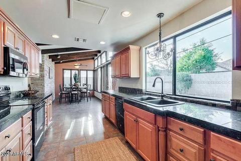 1240 E Campus Dr, Tempe, AZ 85282 photo 3