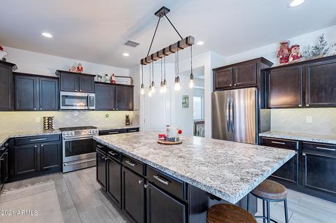 2289 E Runaway Bay Pl, Gilbert, AZ 85298 photo 4
