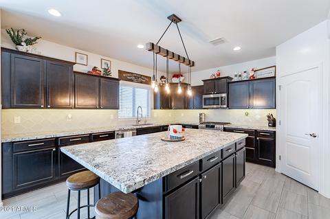 2289 E Runaway Bay Pl, Gilbert, AZ 85298 photo 5