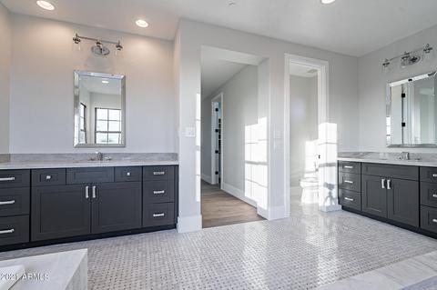 3856 Expedition Way, Phoenix, AZ 85050 photo 32