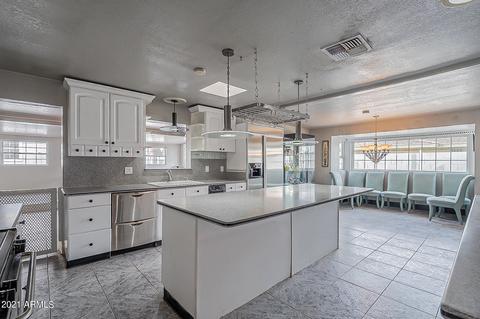 3302 E Flower St, Phoenix, AZ 85018 photo 5