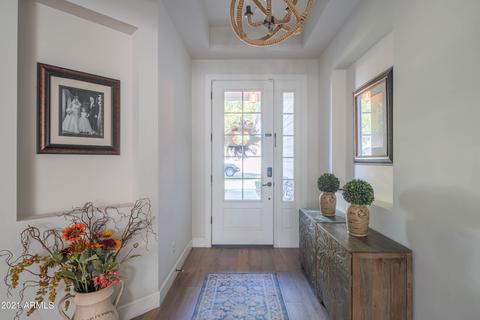 4201 E Cheery Lynn Rd, Phoenix, AZ 85018 photo 9
