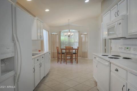 746 S Sorrell Ln, Gilbert, AZ 85296 photo 3