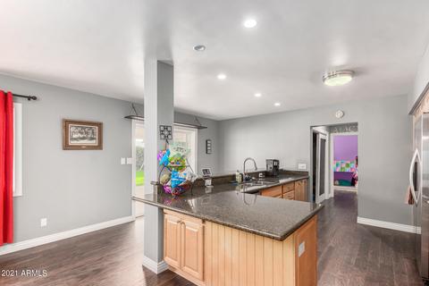 802 W Linger Ln, Phoenix, AZ 85021 photo 9