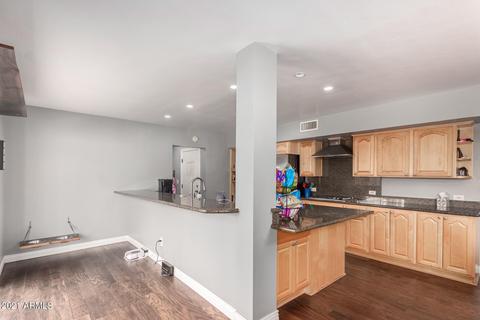802 W Linger Ln, Phoenix, AZ 85021 photo 8