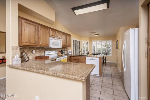 2527 E Taro Ln, Phoenix, AZ 85050 photo 5