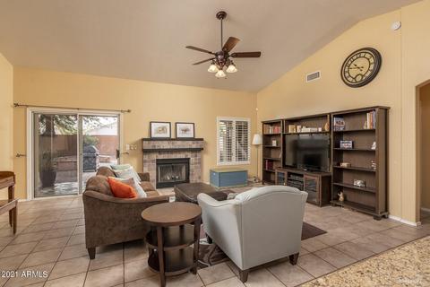 2527 E Taro Ln, Phoenix, AZ 85050 photo 2