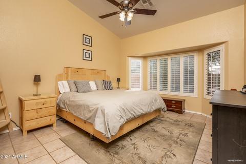2527 E Taro Ln, Phoenix, AZ 85050 photo 8