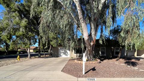 2202 E Sandra Ter, Phoenix, AZ 85022 photo 1