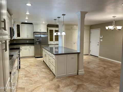2935 E Cactus Rd, Phoenix, AZ 85032 photo 4