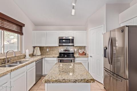 2084 E Appaloosa Rd, Gilbert, AZ 85296 photo 4