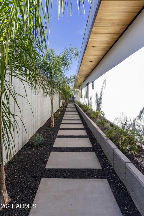 1506 E Northern Access Rd, Phoenix, AZ 85020 photo 1