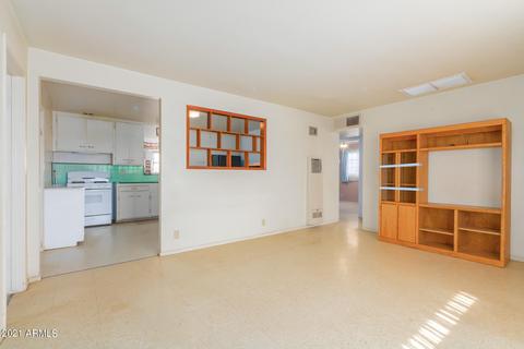 1816 E Lynne Ln, Phoenix, AZ 85042 photo 8