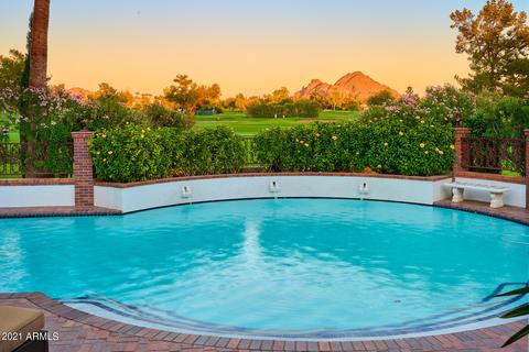 37 Biltmore Est, Phoenix, AZ 85016 photo 2